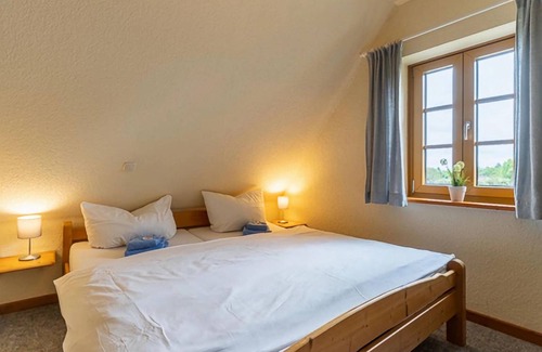 Vollerwiek House | 65 m² House ∙ 2 bedrooms ∙ 4 guests