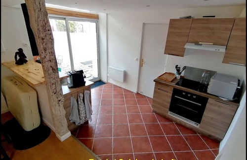 Saint-Hilarion House | 65M² ground floor LOFT on 3.5 HA private park with river and forest