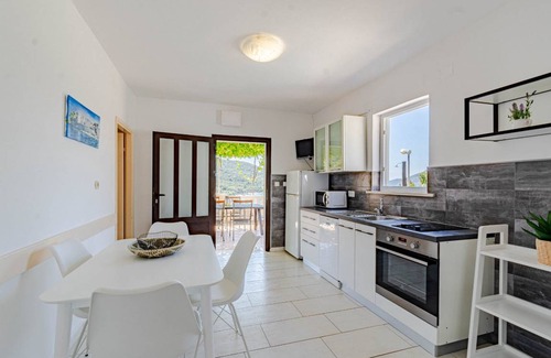 Cove Tri Zala (Zrnovo) Apartment | 66 m² Apartment ∙ 3 bedrooms ∙ 6 guests