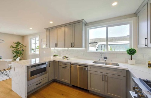 Southern Hills House | 67 Alta Vista Way