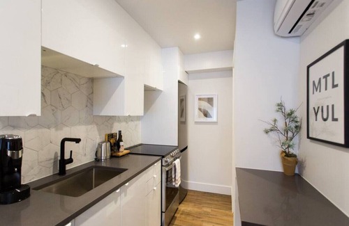 Little Italy Apartment | 6768 - 403 · The Santamaria Golden Palms Studio by Den Stays