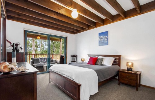 Mossy Point House | 67A Annetts Parade, Mossy Point