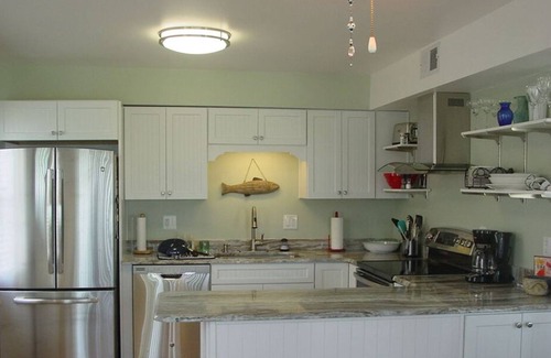 Sea Isle City Condo | 6800 Central Avenue West