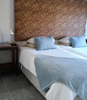 Vryburg House | 68Warren