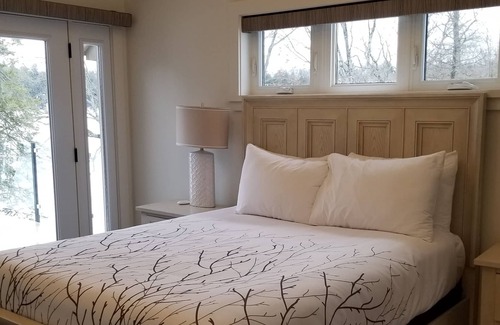 Muskoka Lakes House | 6B - 3 Bedroom Villa Duplex