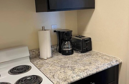 Eugene Apartment | 6B - Comfy Studio near U of O and Downtown