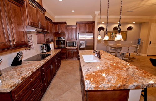 Las Vegas House | 6bdr 7ba Luxury Estate , Family friendly, cozy & private