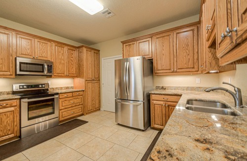 Kingston House | 6Bdrm 5ba Ultimate Game Room Swim & Launch Close!
