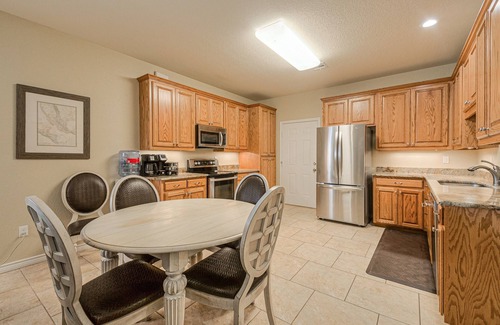 Kingston House | 6Bdrm 5ba Ultimate Game Room Swim & Launch Close!