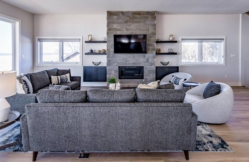 Tiny Cottage | 6bed 5bath brand new beach house in Tiny! West Exposure! Sunsets! Hot tub!