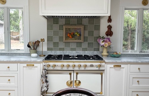 Vineyard Haven House | 6bedroom, 4bath, chefs kitchen, central air, ping pong, walking distance to town