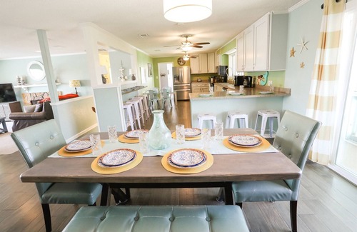 Sandbridge House | 6BR Bayside/steps to beach, heated pool, EVcharger