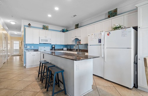 Ocean Drive House | 6BR Coastal Retreat | Sleeps 16 | Pool & Balconies