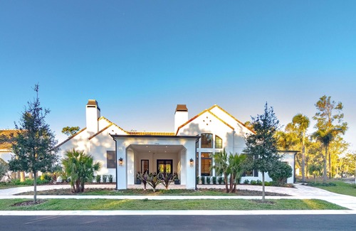 West Kissimmee House | 6BR+Game Room~ Pool, Fire Pit ~ Golf Course ~By Magic Kingdom~Orange Lake Resort