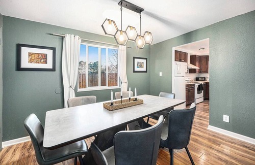 Lakewood House | 6BR Hideaway | Hot Tub | Projector | Game Room