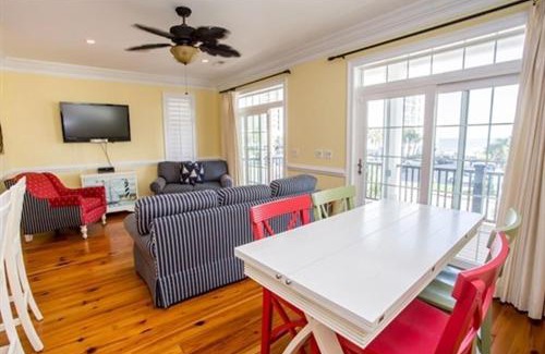 Myrtle Beach Apartment | 6BR Luxury Vacation Home - Unbeatable Location and View