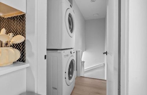 Somerville Apartment | 6BR3BATH Home with FREE Parking & Outdoor Furniture