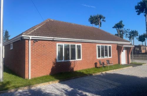 Bircotes House | 6Guests-3Bedroom-Tv-Parking