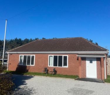 Bircotes House | 6Guests-3Bedroom-Tv-Parking