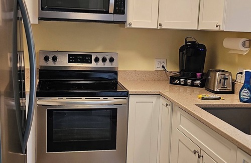 Ashford House | 6mi to UConn; Peaceful Country Family Home