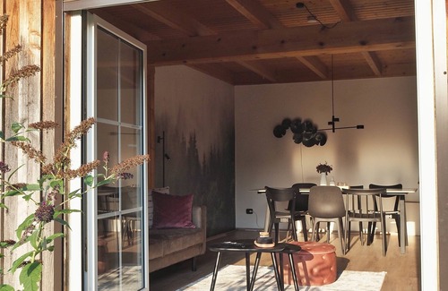 Artlenburg House | 6P wooden house + garden on the Elbe dike | modern, close to nature, family & dog-friendly