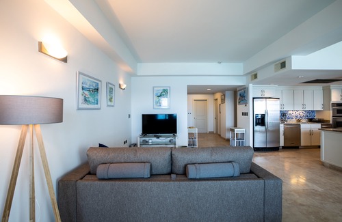 Maho Condo | 6th- Floor Luxury Condo on the Beach - The CLIFF - Resort with Spa & Restaurant