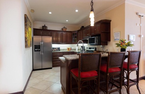 Playa Flamingo House | 6th-Floor Ocean-View 3BD with TV in Every Room