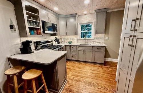Country Club Estates House | 6Th street 8