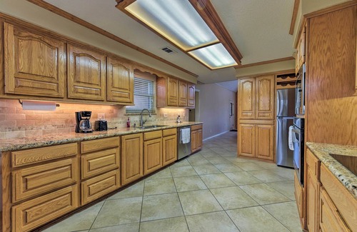 Decker Prairie House | 7 ½ Acre Private Ranch Home w/Pool + Game Loft