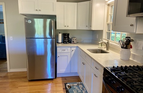 Bass River Cottage | 7/10 Walk to beaches -Dog Friendly - Willow Breeze Cottage *Summer: Fri-Fri*