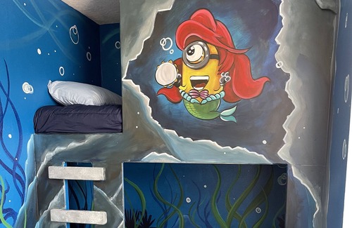 Windwood Bay House | 7/5 themed near Disney/pool/VR room/indoor slide