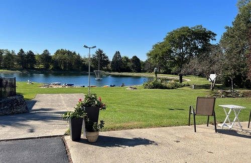 Union Grove House | 7 Acres of Serenity - Nature View and Ponds - with Fishing, Boating & Kayaking
