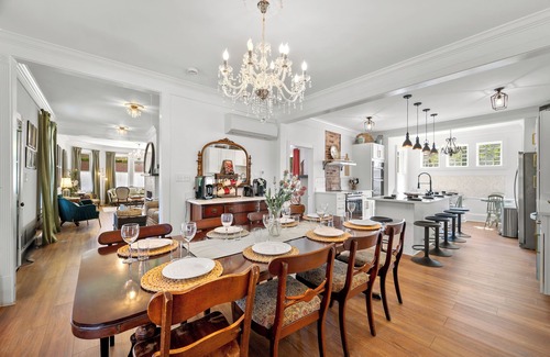 Harpers Ferry House | 7 Bed/4.5 Bath, Sleeps 14, Sauna, Hot Tub, Pool