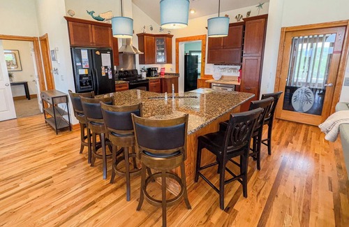 Southern Shores House | 7 Bed, 6.1 Bath dog friendly w/pool, hot tub, game room and elevator!