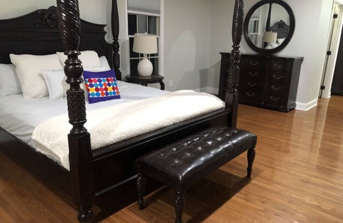Pottersville House | 7 bed-6 bath cozy mansion on a secluded 15 acres near to outlets.