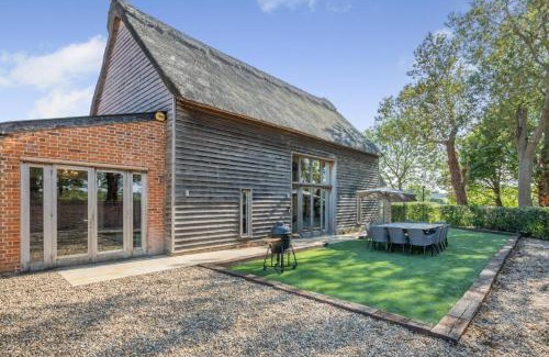 Beccles House | 7 Bed in Ellough oc-g33283