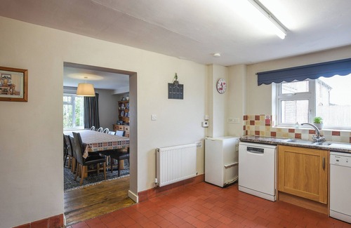 Oswestry Cottage | 7 bedroom accommodation in Llanyblodwel
