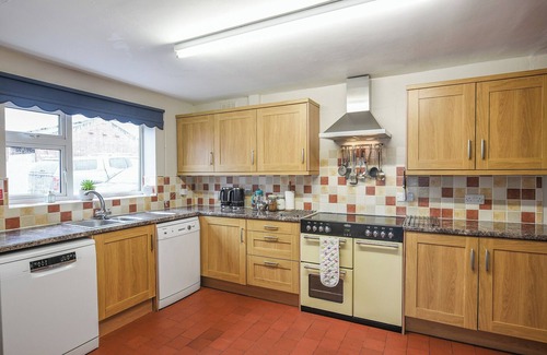 Oswestry Cottage | 7 bedroom accommodation in Llanyblodwel