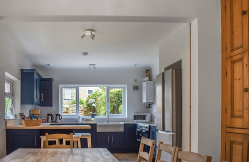 Lowestoft Cottage | 7 bedroom accommodation in Lowestoft