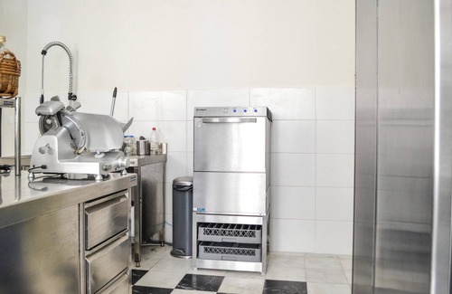 Lauzerte House | 7 bedroom accommodation in Lauzerte