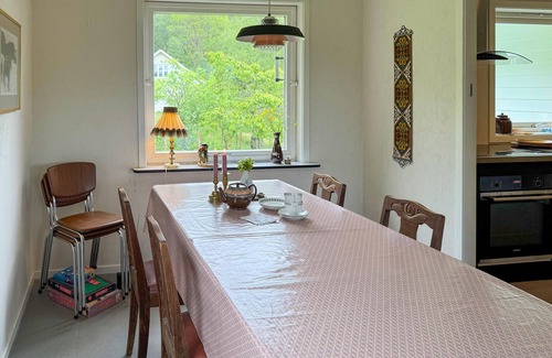 Vindafjord House | 7 bedroom amazing home in Nedre Vats