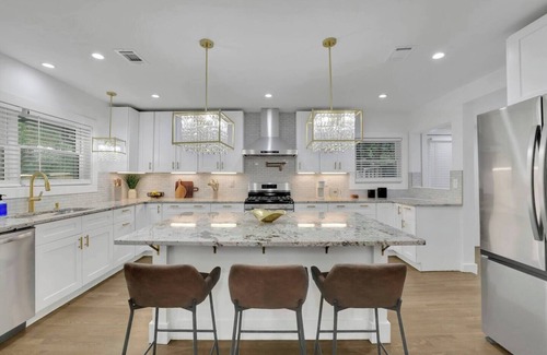 Buckhead House | 7 bedroom Buckhead Oasis