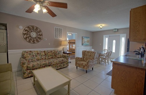 North Ocean City House | 7 Bedroom, great for Groups close to Northside Park and Beach