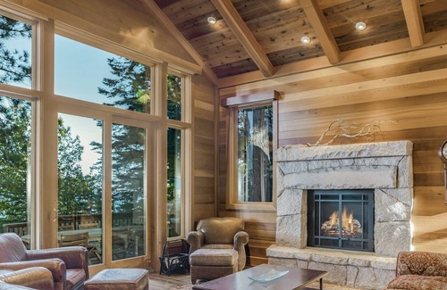 Tahoma House | 7 bedroom Lakefront Estate