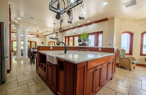San Pedro Villa | 7 Bedroom Oceanfront Beach Villa with Private Pool
