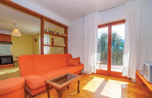 Crni Kal House | 7 bedroom pet friendly home in Crni Kal