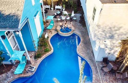 Faubourg Marigny Villa | 7 Bedroom - Sleeps 14! Next to Bourbon Street