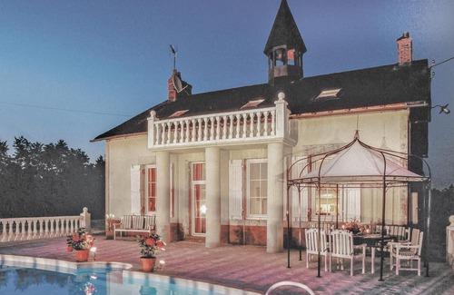 Ardentes House | 7 bedroom stunning home in Ardentes