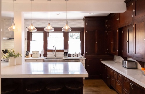 McMinnville House | 7 bedroom - Wine Country Home - Amazing Location