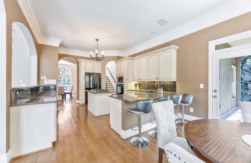 Buckhead House | 7 BEDROOMS - BUCKHEAD "HAVEN MANSION"